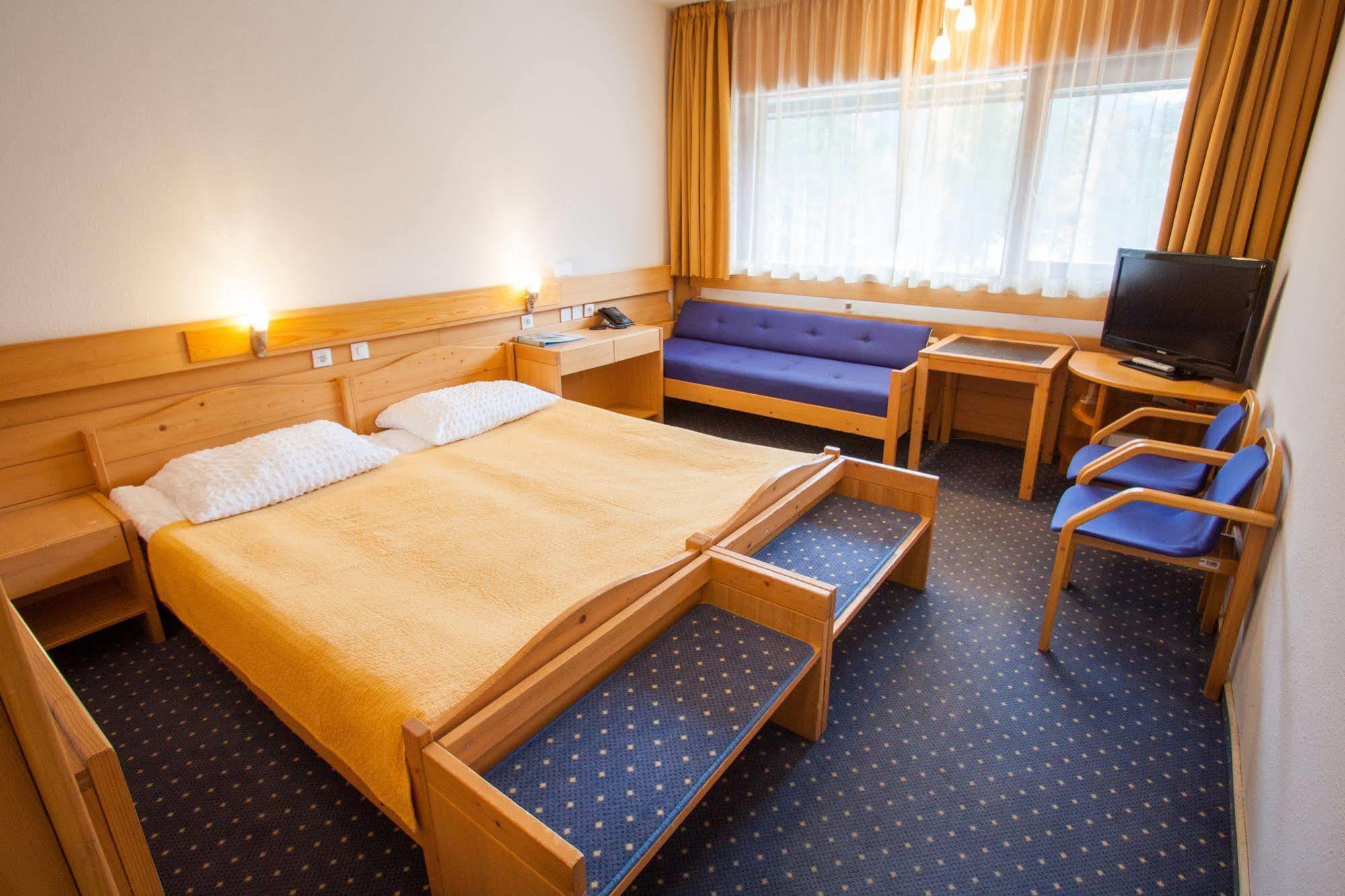 Hotel Spik Kranjska Gora Exterior photo